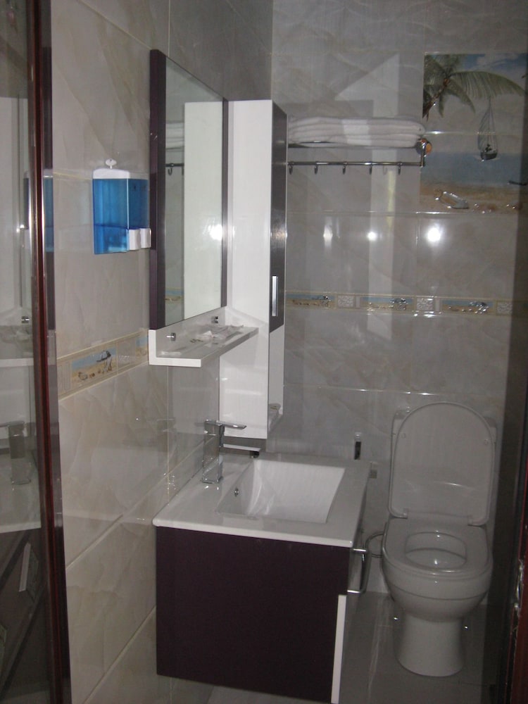 King D Hotel 19/20