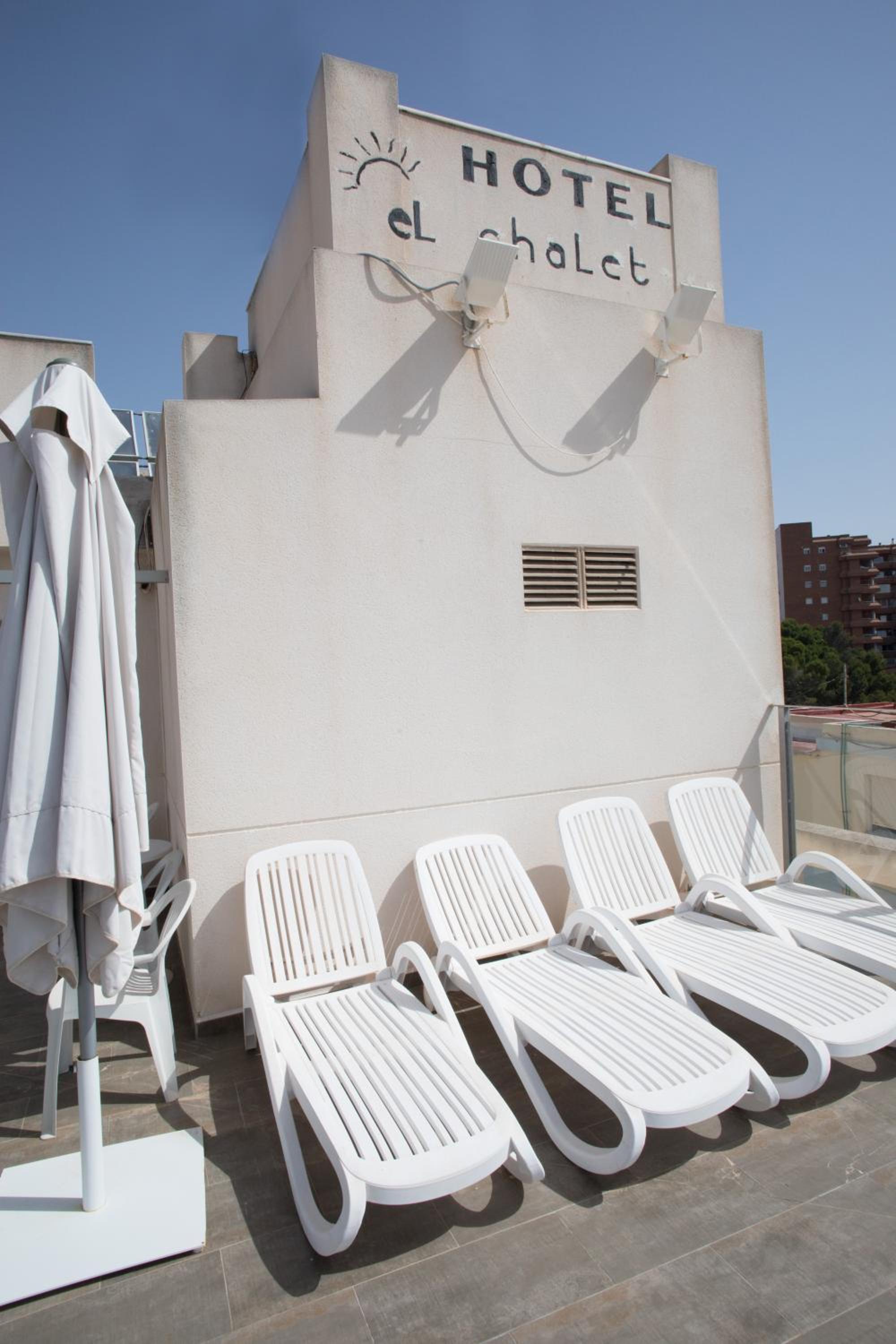 El Chalet 4/58