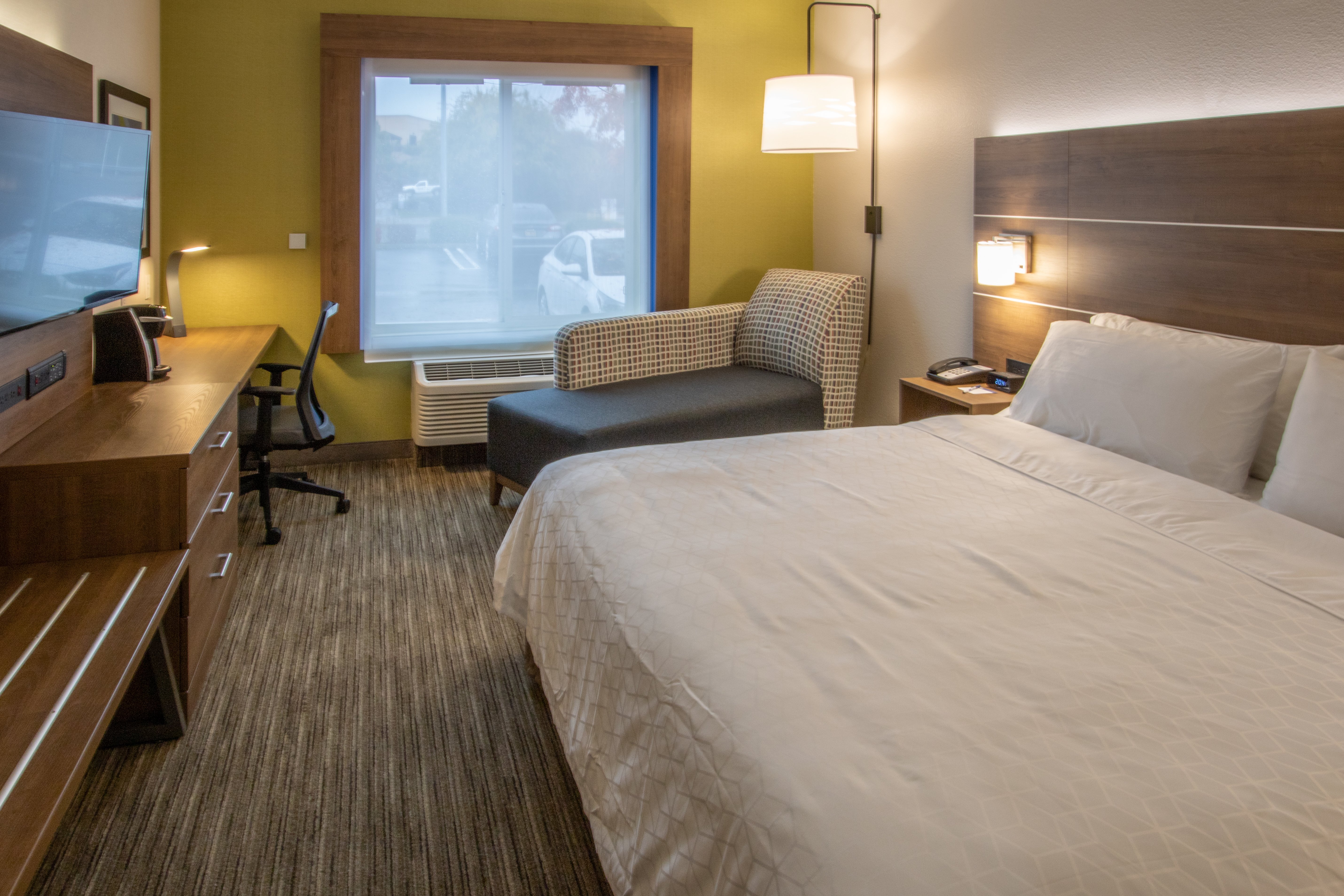 Holiday Inn Express Hotel Suites Roseville Galleria Area 16/49