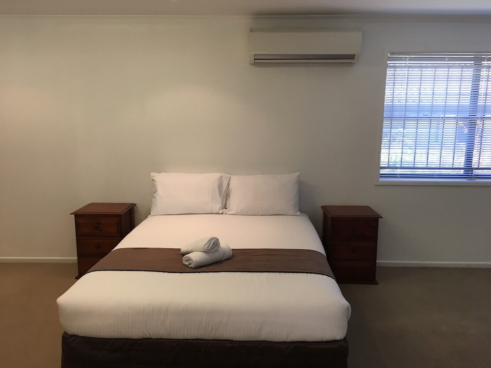 CALOUNDRA CENTRAL APARTMENT HOTEL 38/68