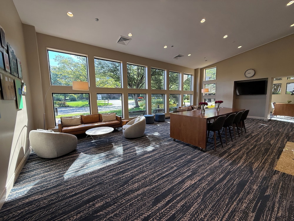 Bolger Center 22/51