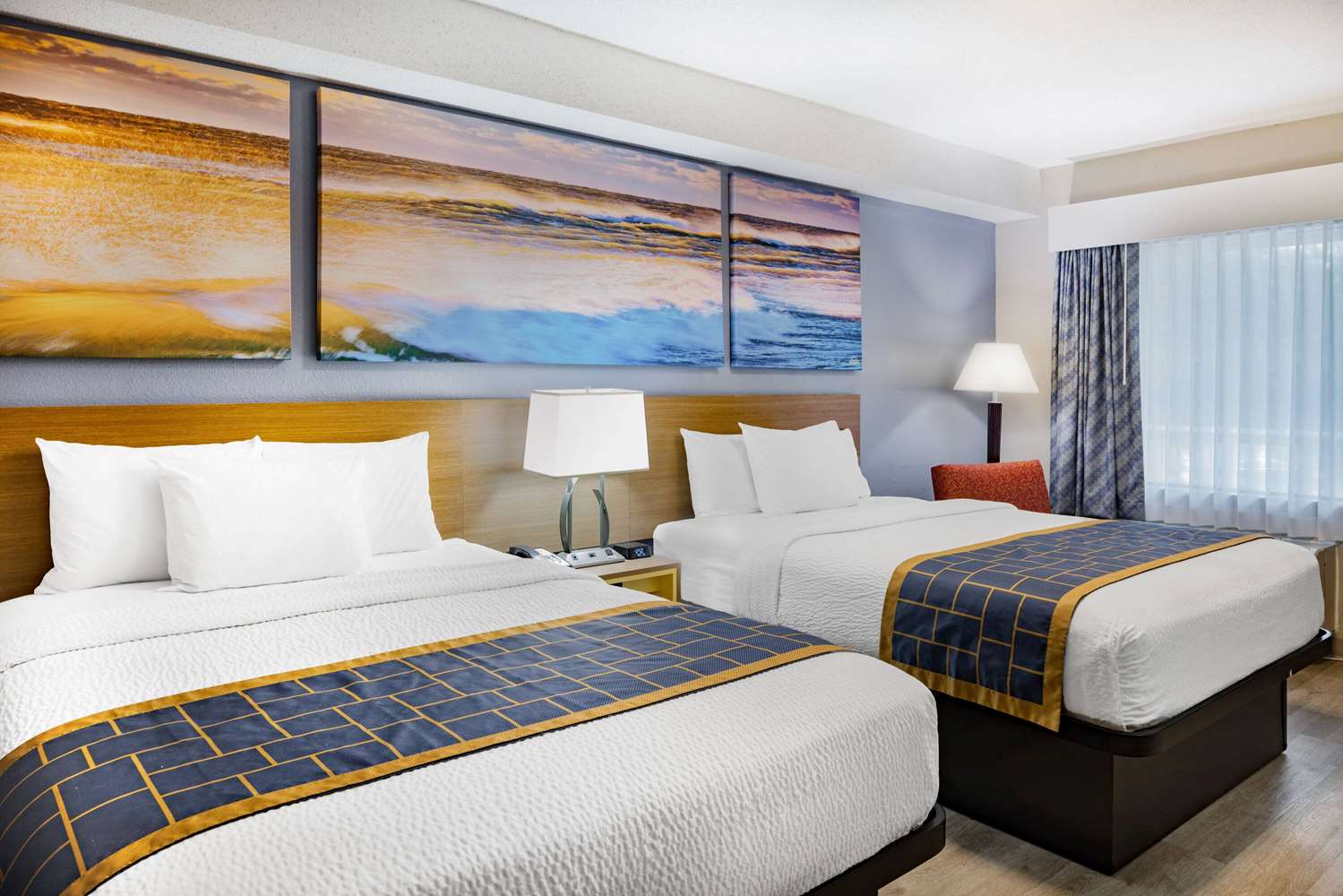Days Inn & Suites by Wyndham Savannah Midtown 18/56