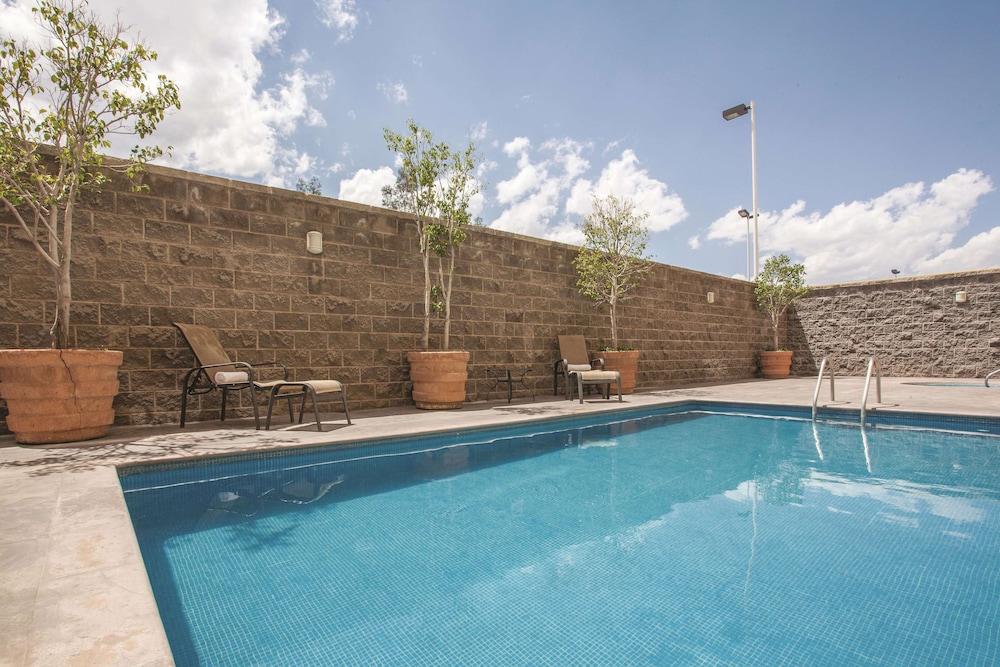 La Hotel By La Quinta San Luis Potosi 38/61