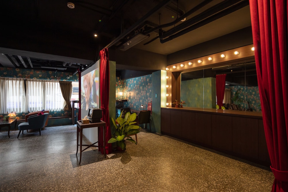 Cho Hotel 28/49