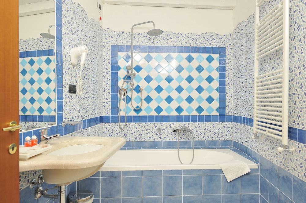 Hotel Orlando Sardegna 50/50