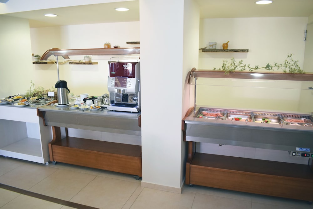 Myrtis Spa Hotel 68/68