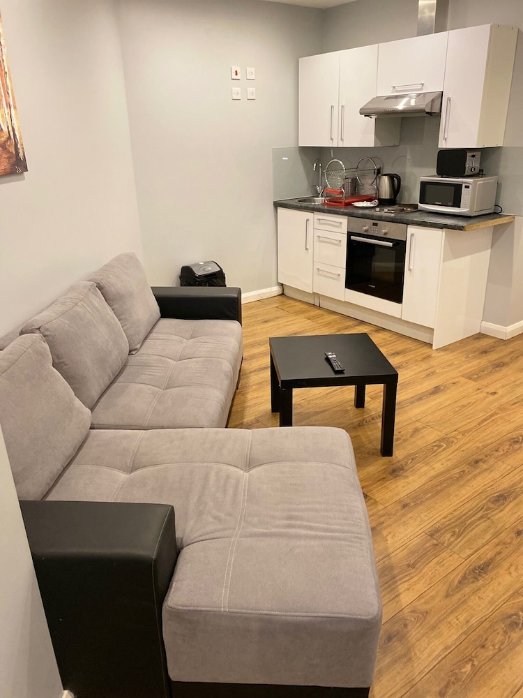 Easy Lets - Showcase Apartments 17/45