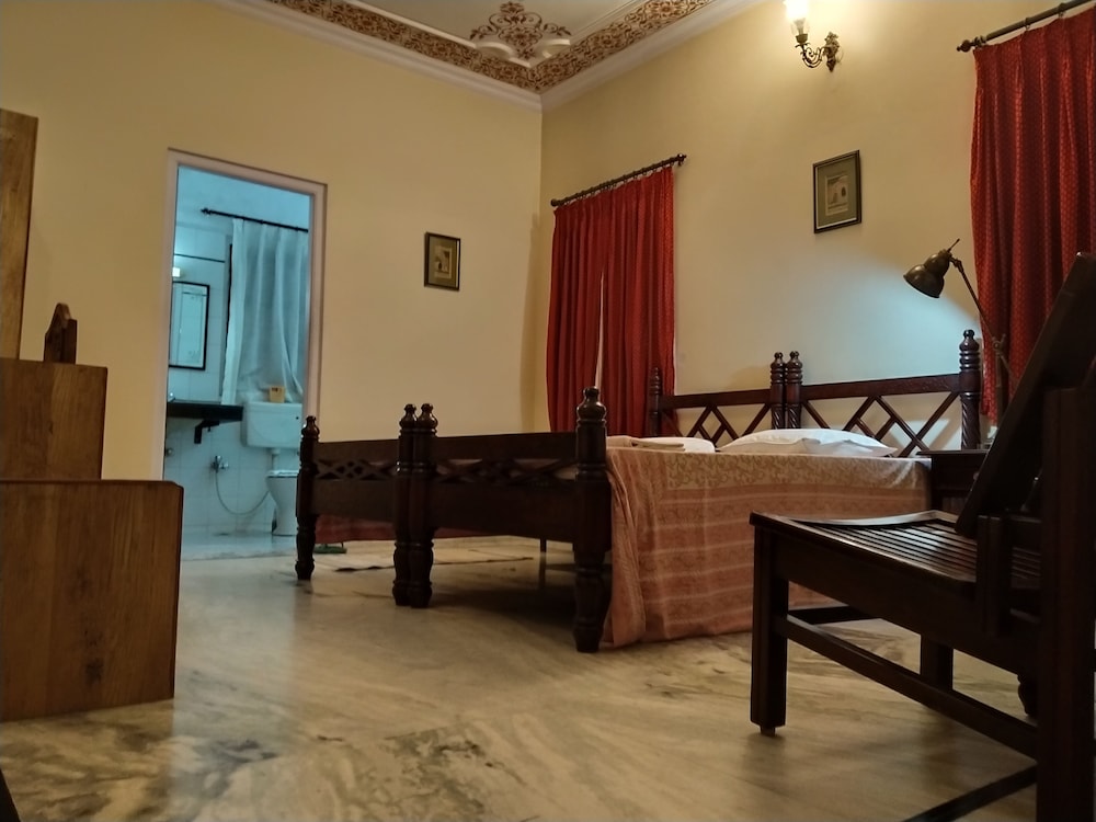 Anuraag Villa 40/65