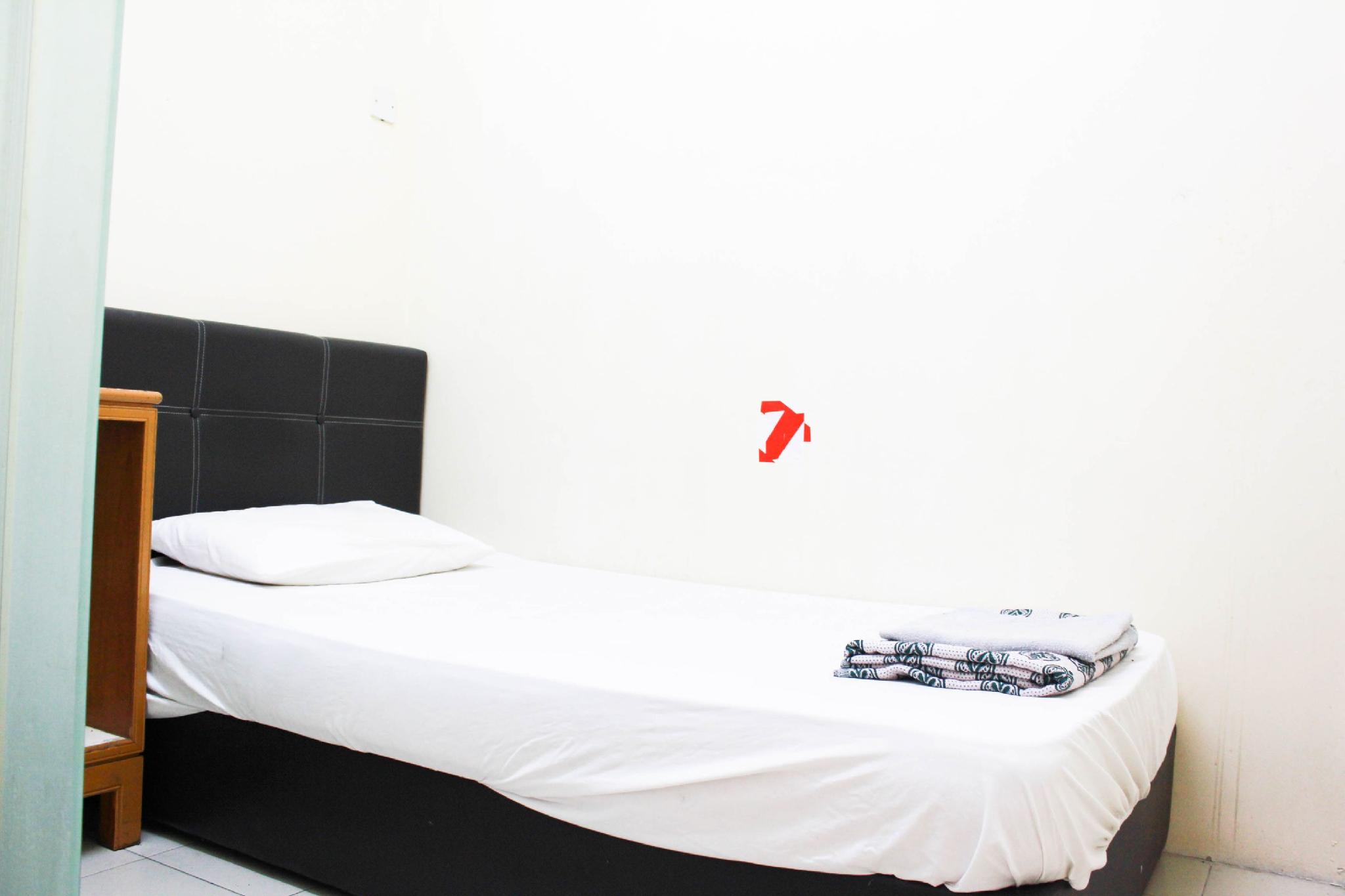 Single Room with Private Bathroom