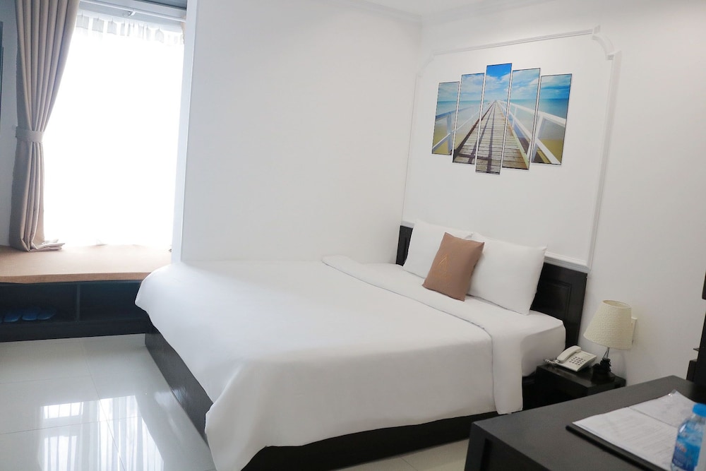 Phuong Dong Hotel & Apartment 23/35