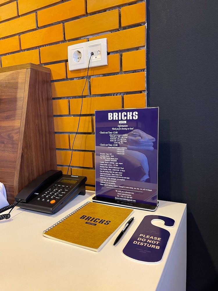 Bricks Hotel 44/57