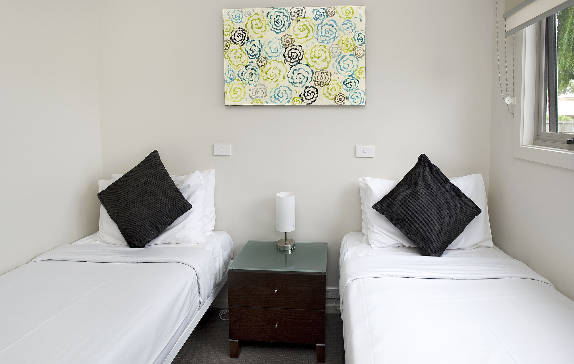 Studio, Villa, Queen and Twin Beds