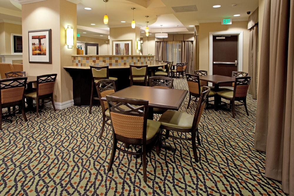 Holiday Inn Express Hotel And Suites Newberry 47/55