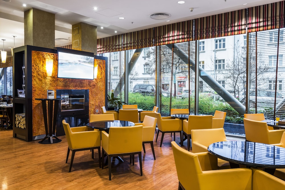 Courtyard By Marriott Prague City 38/54