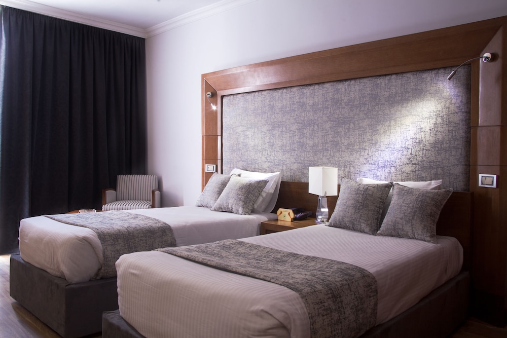 Maadi Hotel 5/62