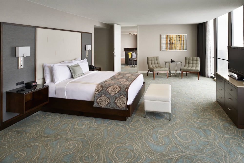 Marriott Detroit At the Renaissance Center 9/62