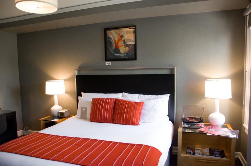 Hotel Max 4/15