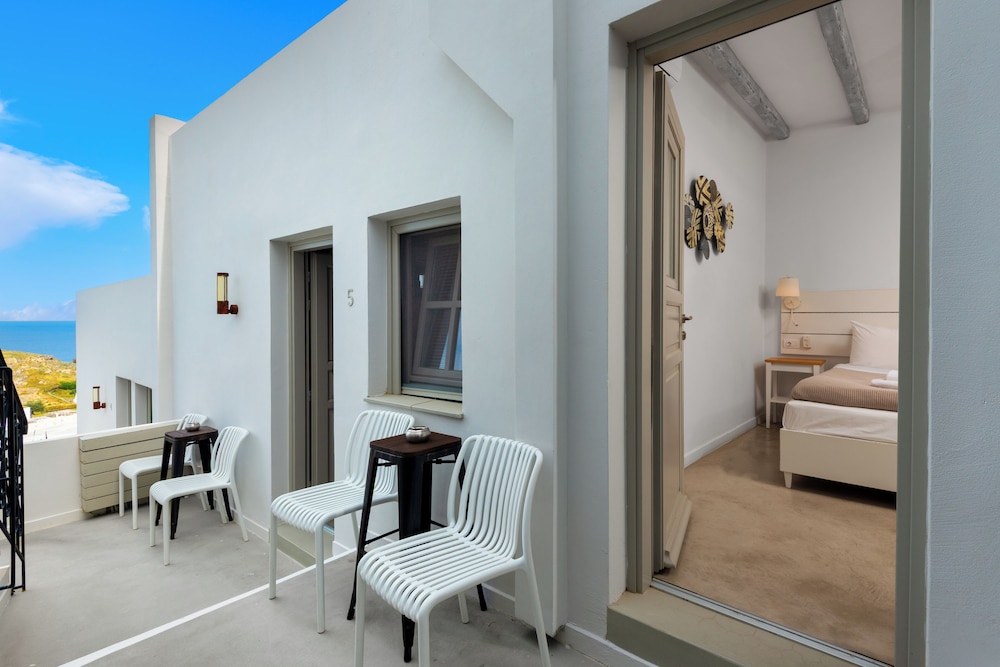 Lindos Comfy Suites 32/58