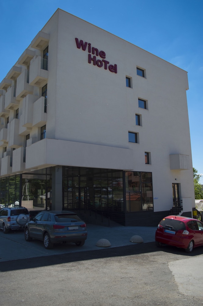 Wine Hotel 22/29