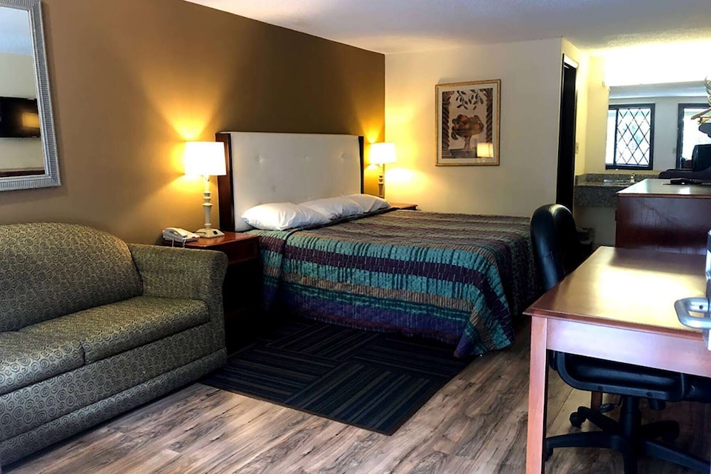 Travelodge by Wyndham Laurel 42/59
