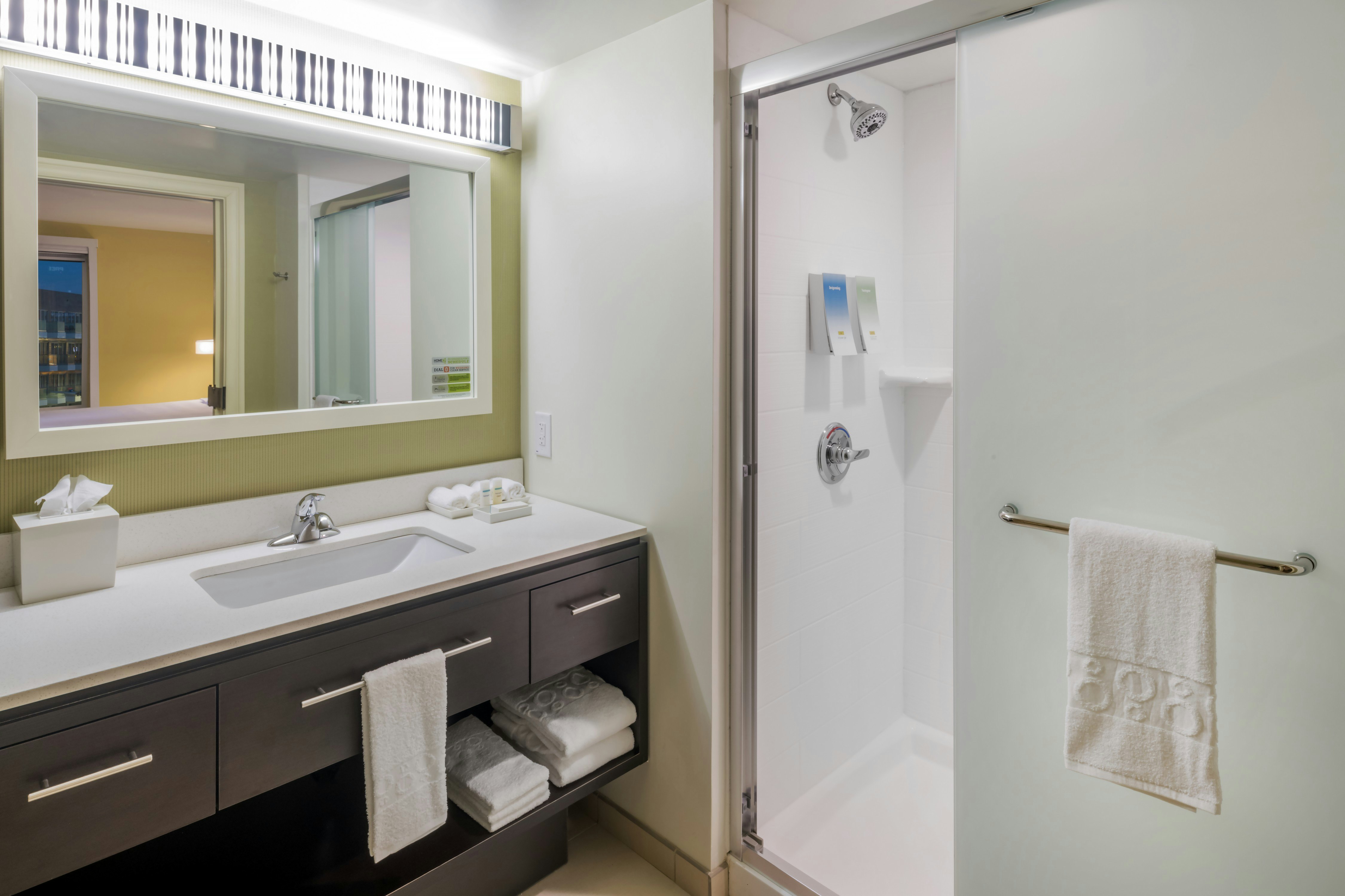 جناح بسرير كينج بشرفة بغرفة نوم واحدة، Home2 Suites Kansas City Downtown 3/3