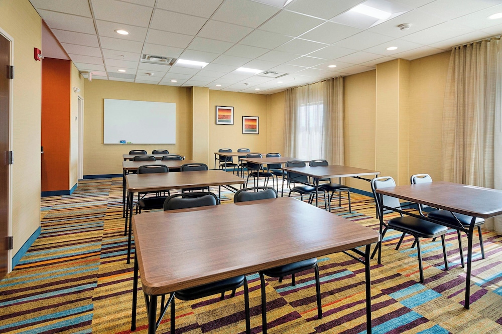 Fairfield Inn And Suites Abingdon 23/29