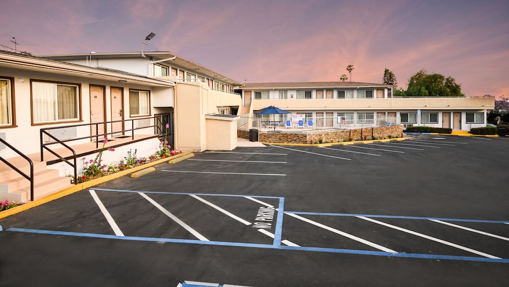 Sea Rock Inn - Long Beach 19/31