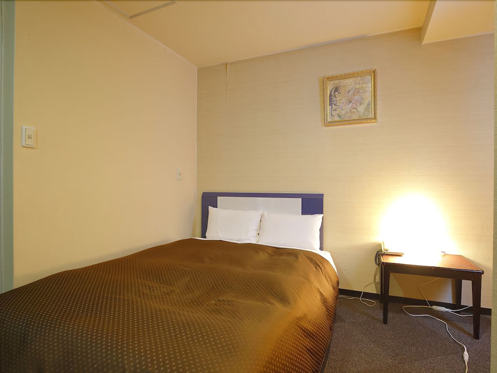 Grampus Inn Osaka 25/50