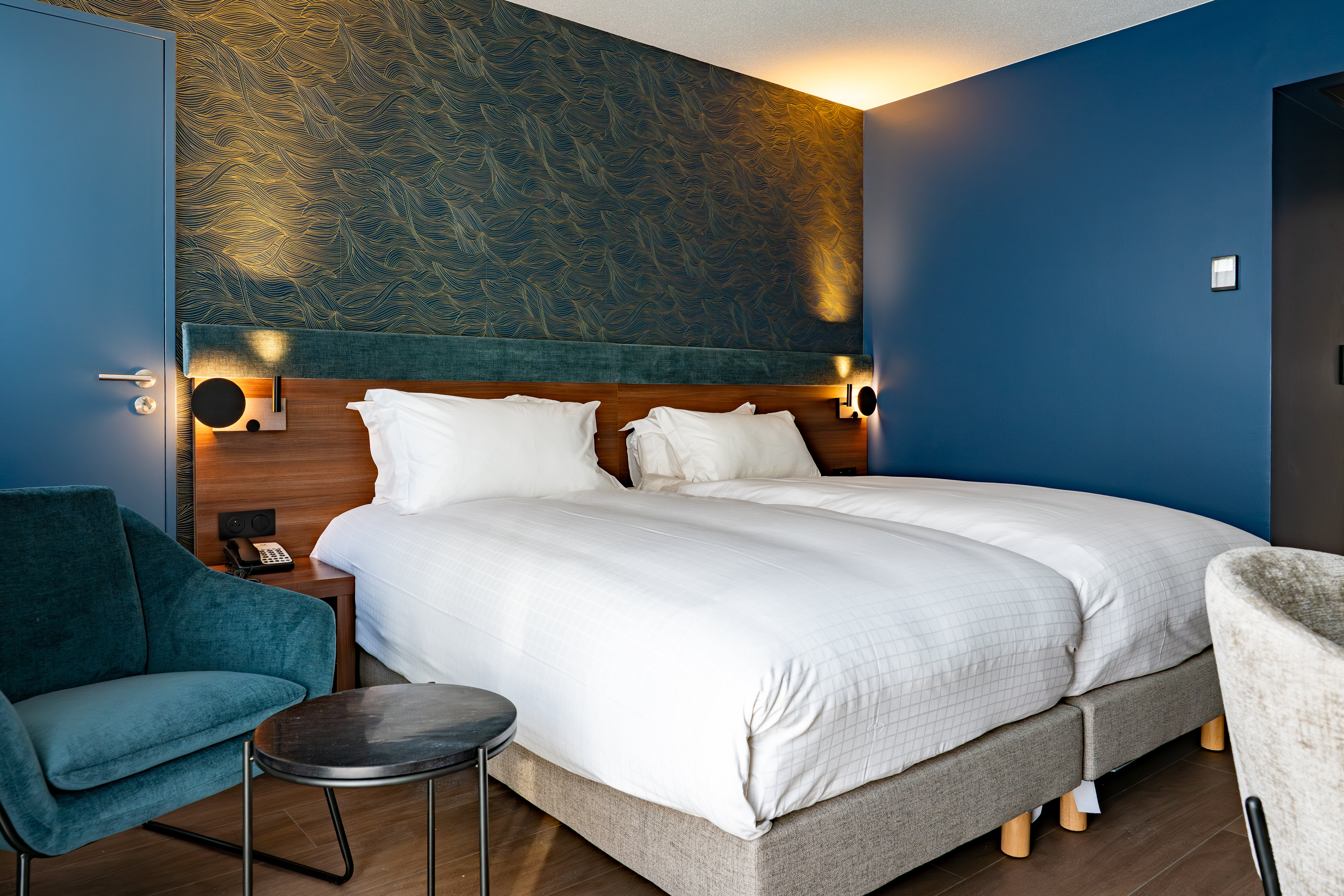 Standard, Twin Beds
