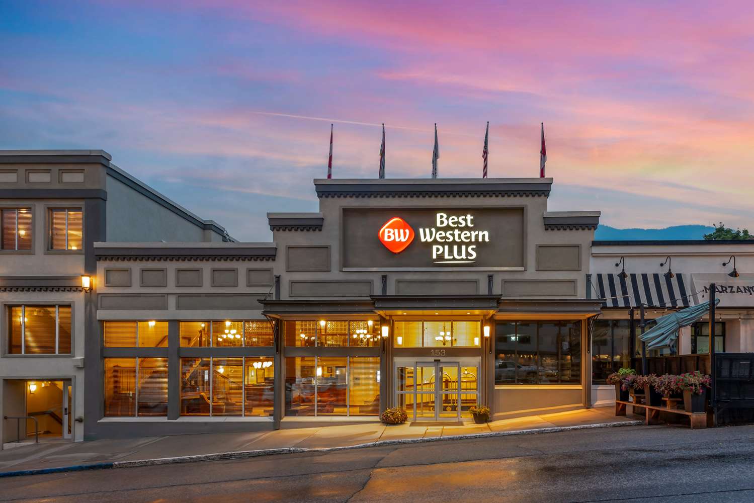 Best Western Plus Baker Street Inn 1/68