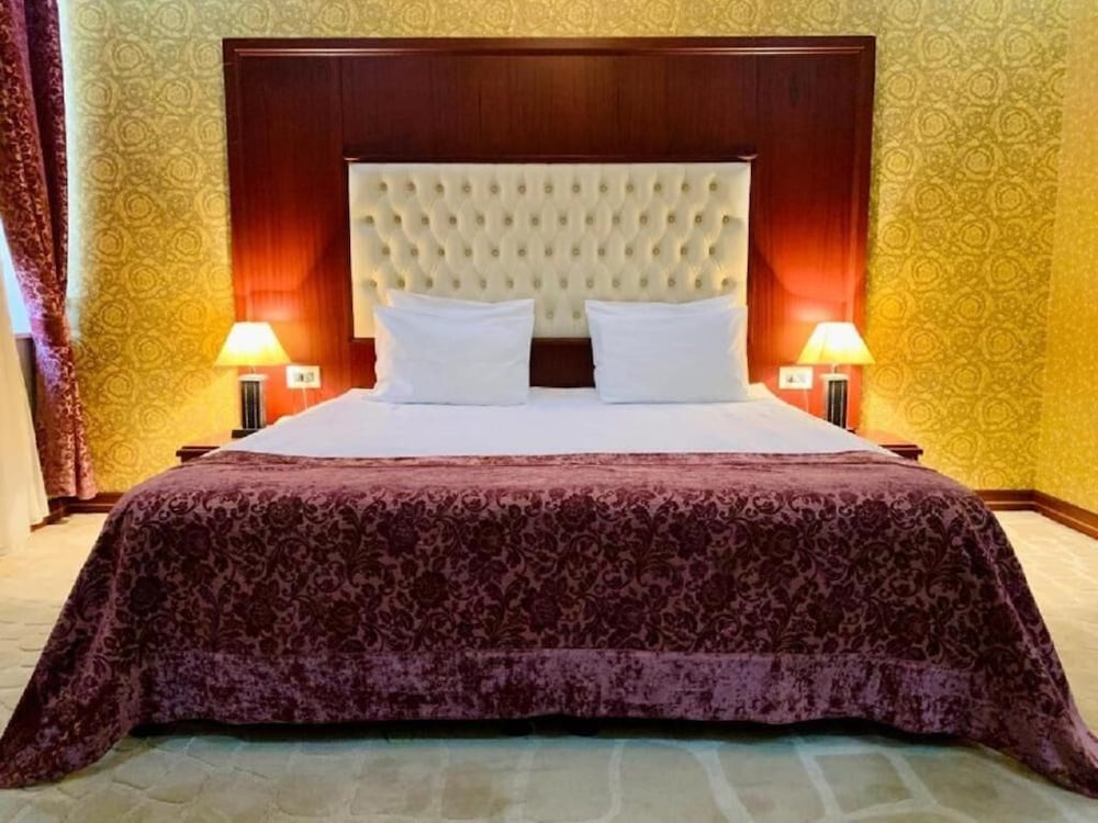 Clover Hotel Baku 27/50