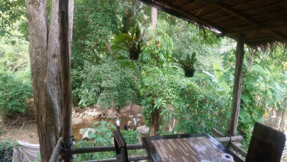 Hill Tribe Art House 20/50