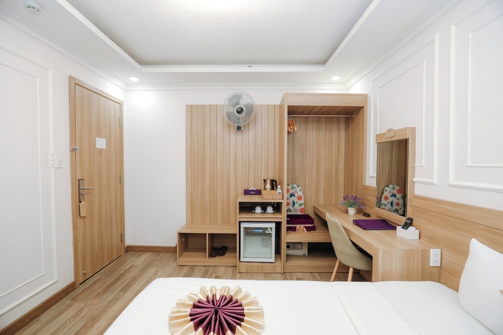 Vkt Hotel 18/48