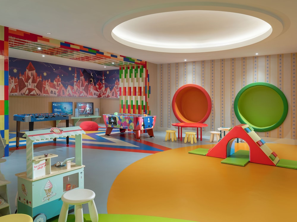 Trans Hotel Jakarta 43/50