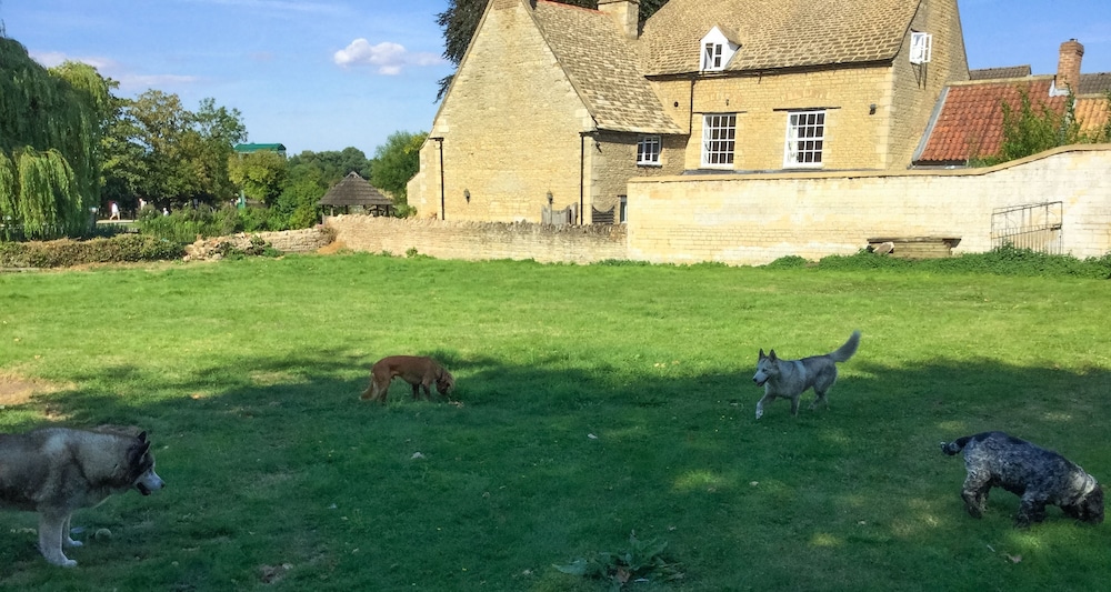 River Nene Cottages 38/50