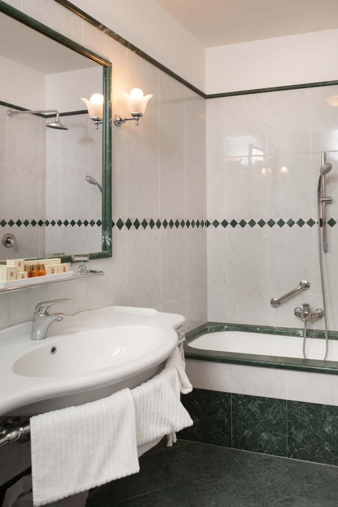 Hotel Executive Florence 73/74