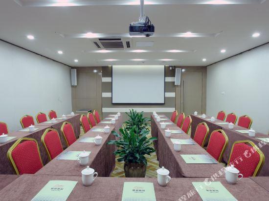 Xiamen Rushi Hotel Exhibition Center 40/46