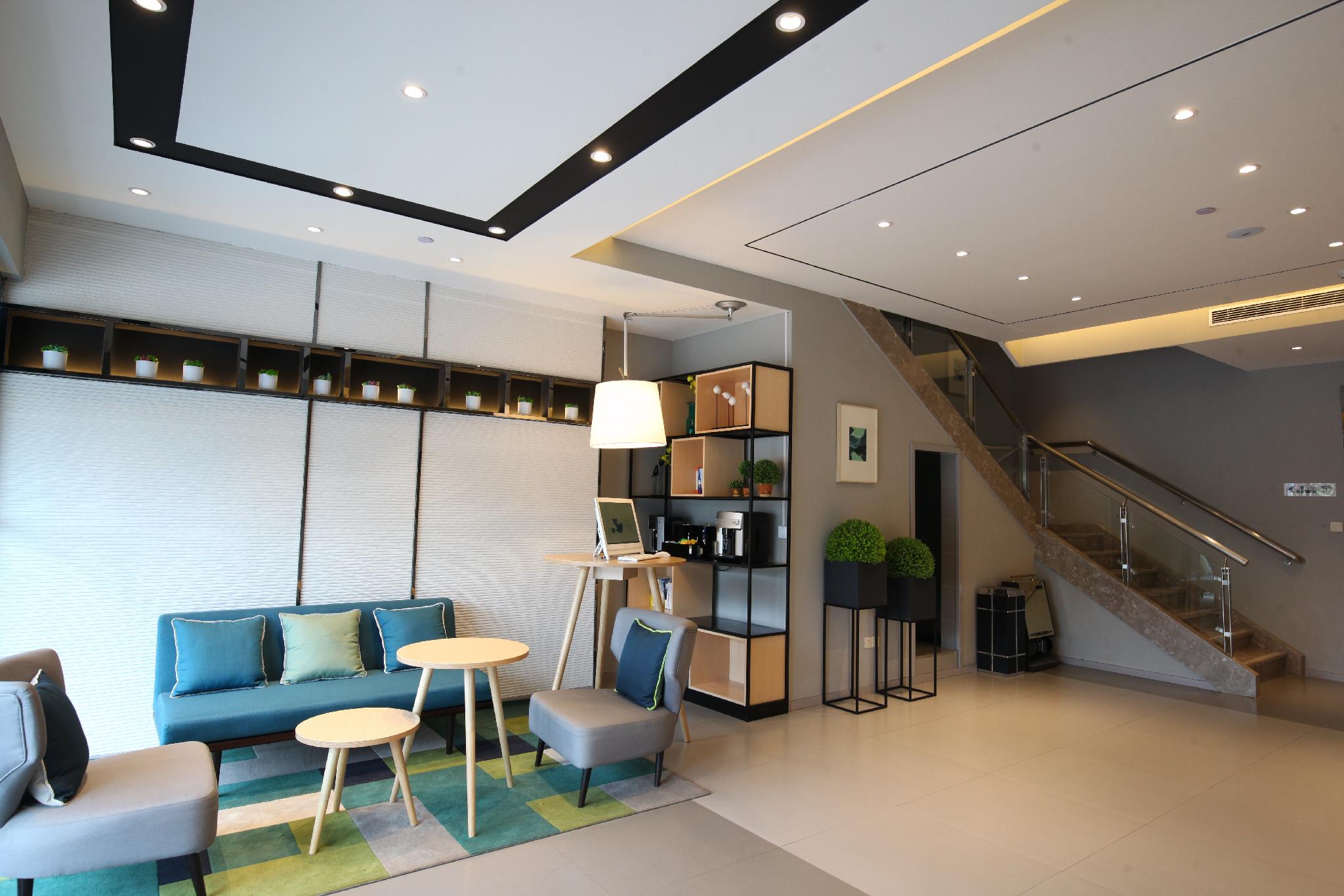 Home Inn Selected (Xi'an Mixc Sanqiao subway station) 27/38