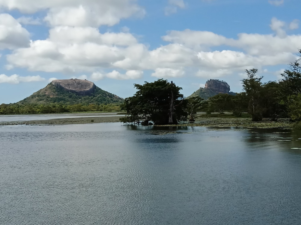 Sigiriya Rock Gate Resort 44/50