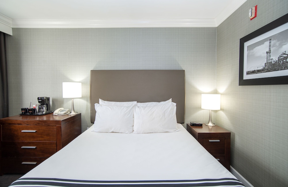 Sandman Hotel Red Deer 10/46