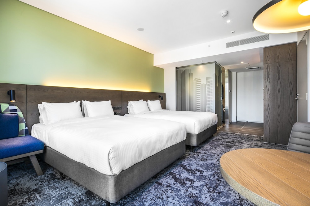 Holiday Inn Express Melbourne Little Collins 21/74