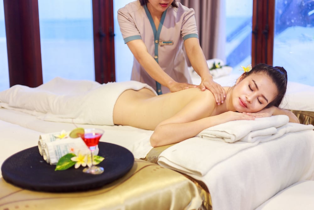 Hoang Ngoc Beach Resort 73/87