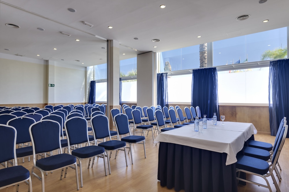Cabogata Beach Hotel Spa 58/68