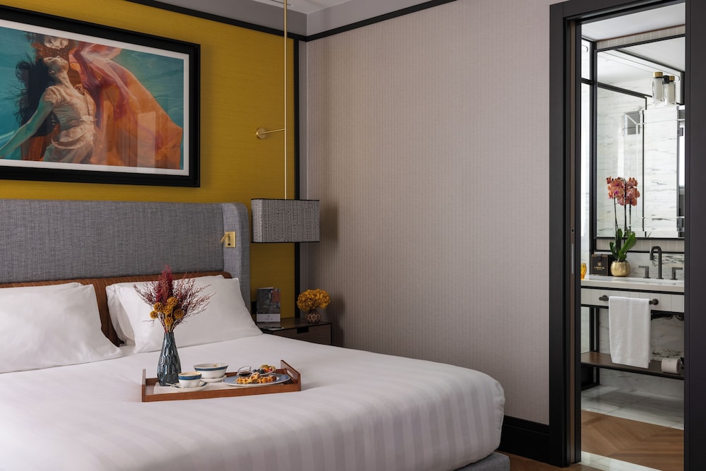 DELUXE, APARTMENT