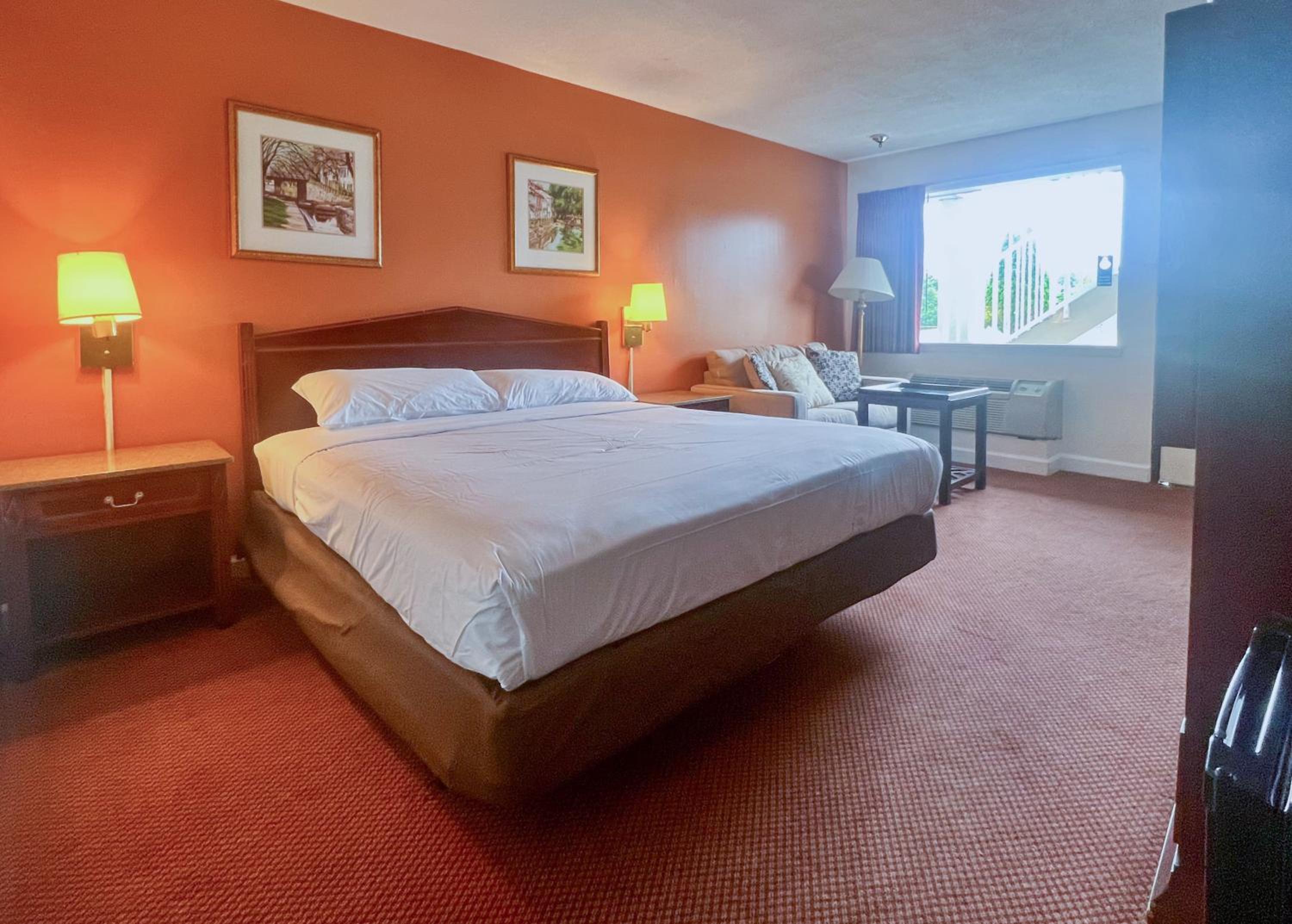 غرفة بسرير كينج للمدخنين، Motel6 Culpeper, VA 2/10