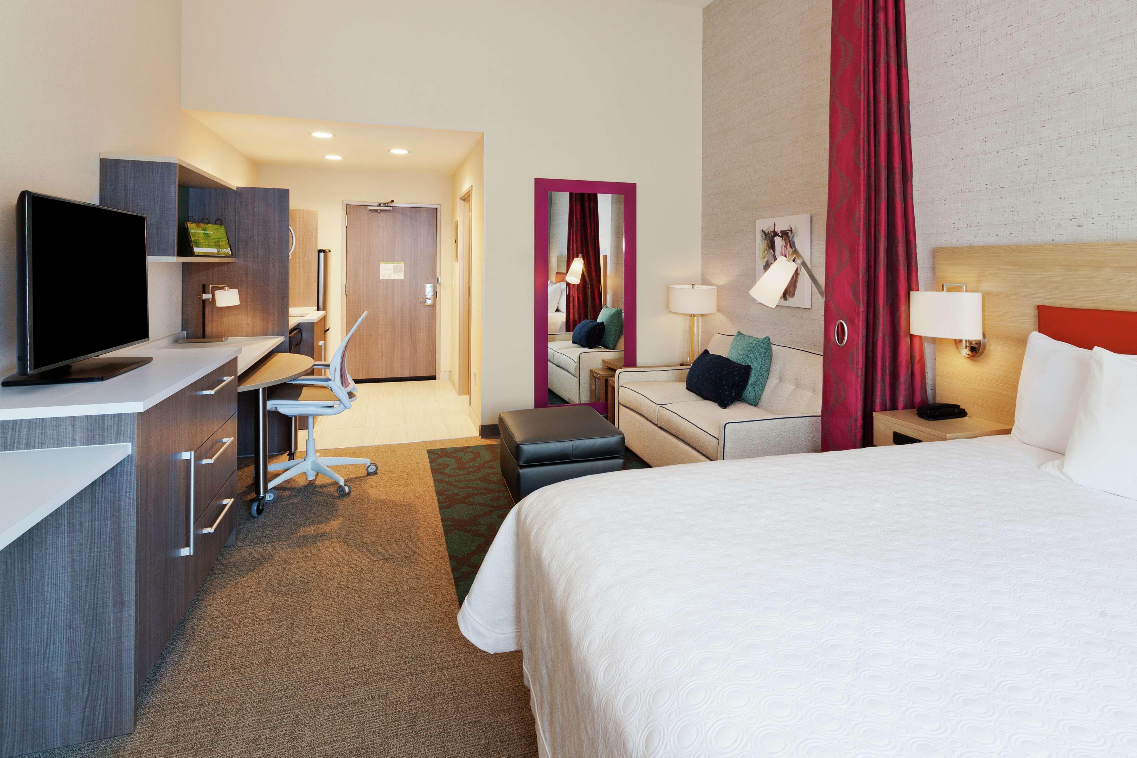 STUDIO, SUITE, KING BED, ACCESSIBLE