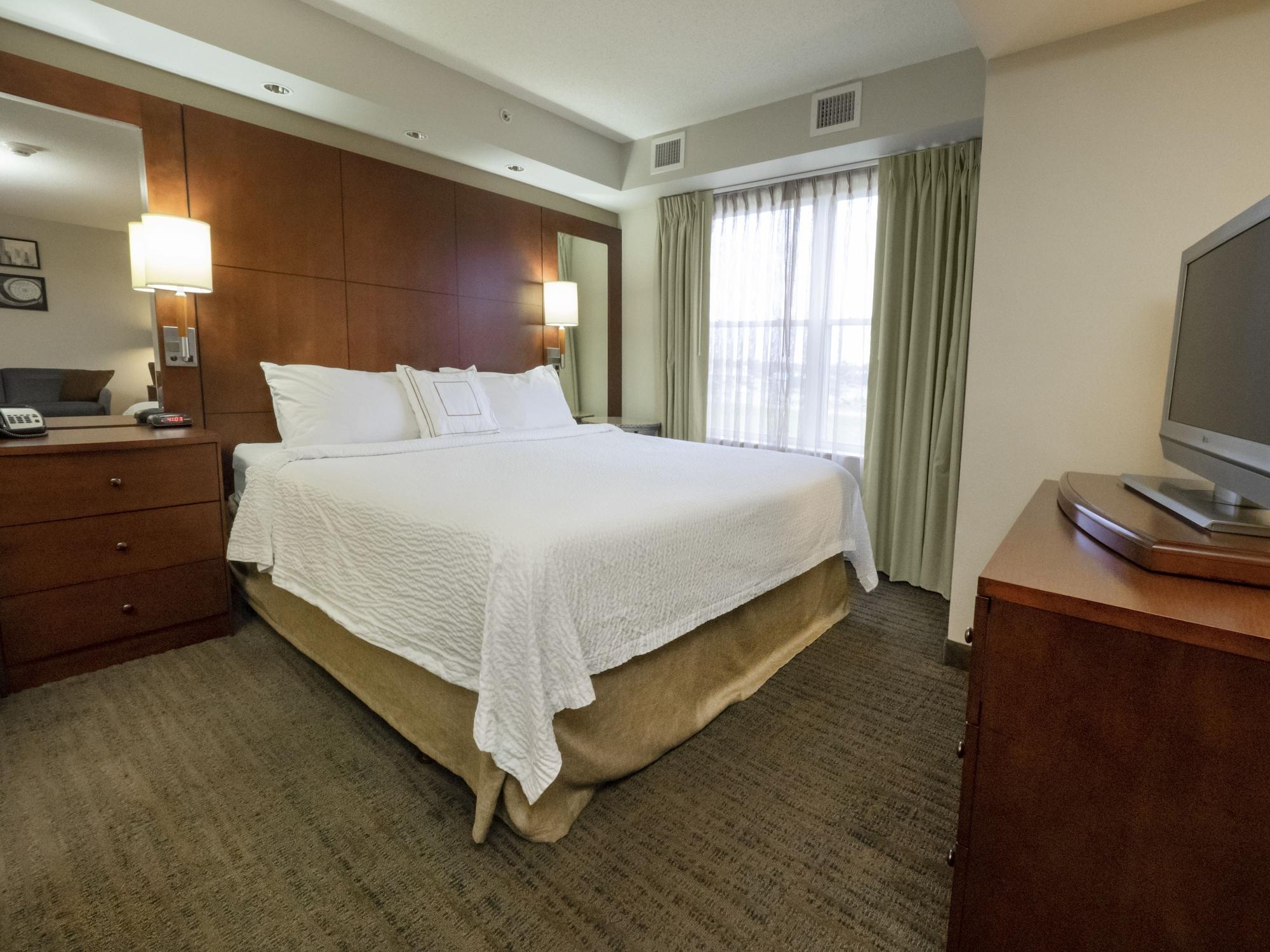 1 Bedroom, Suite