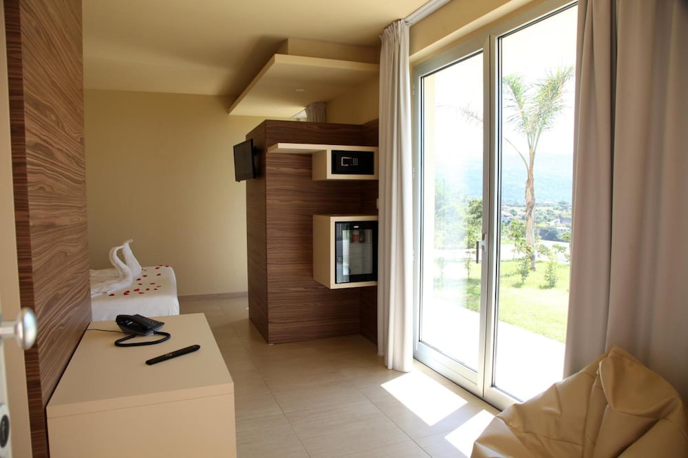 Blue Bay Resort 25/72