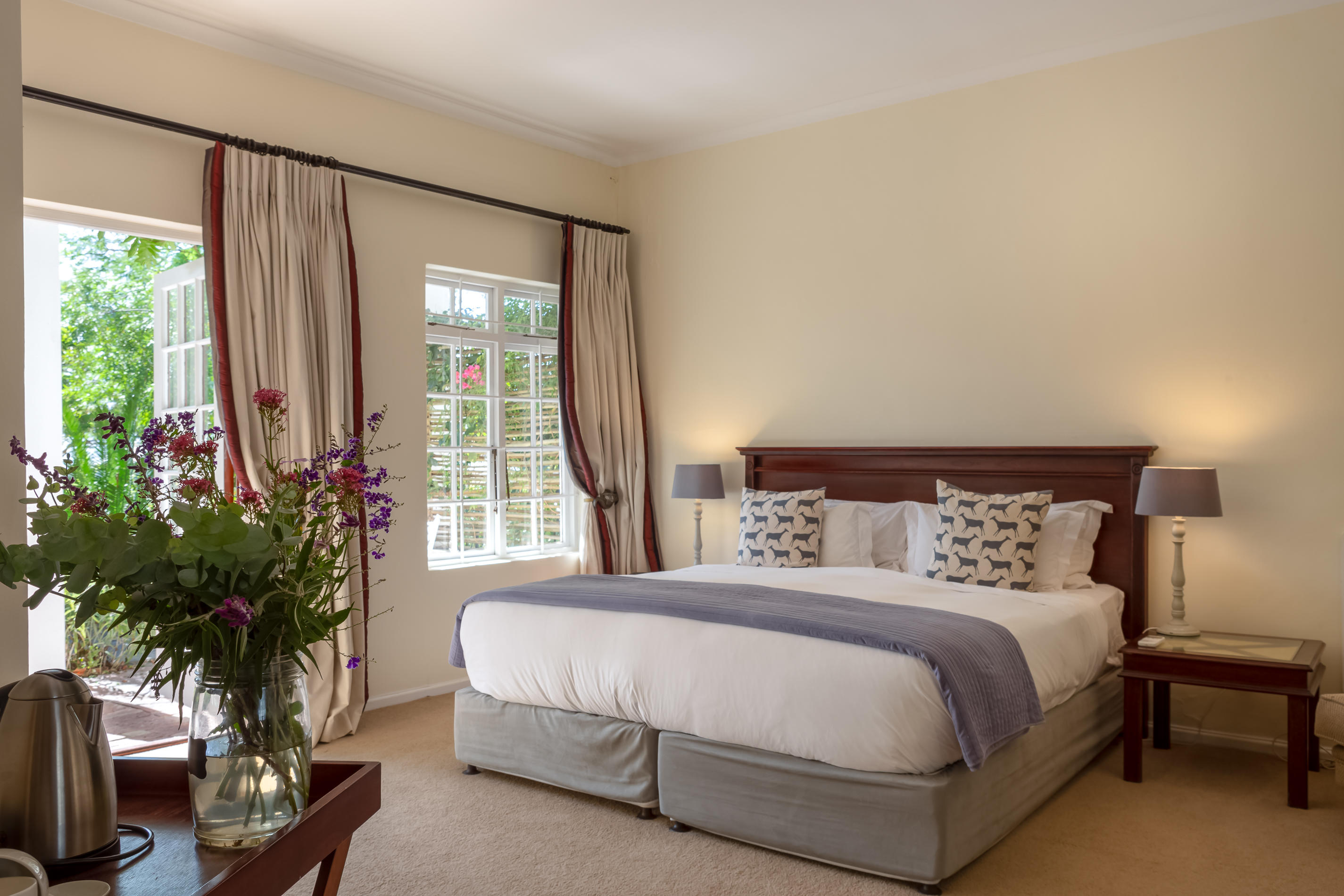 Garden, Deluxe، Wedgeview Country House Spa 2/8