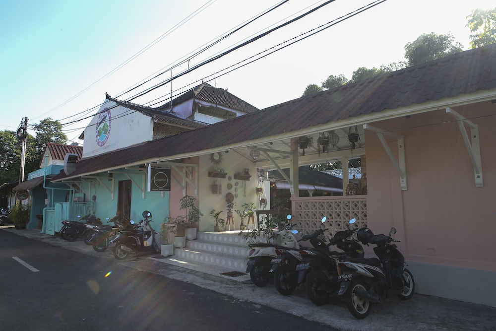 The Chillhouse Canggu by BVR Bali Holiday Rentals 3/50